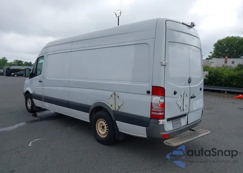 2011 Mercedes-Benz Sprinter 2500 High Roof из США, поврежденный, VIN WD3PE8CB2B5587037